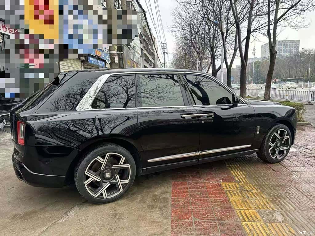 Rolls-Royce Cullinan, 2019 3