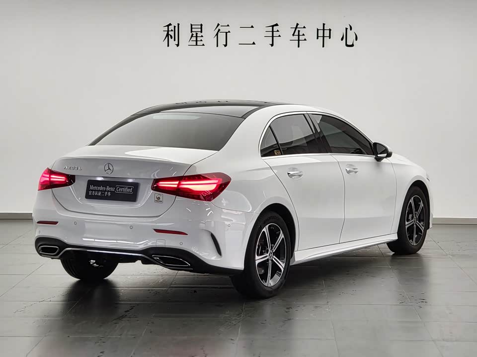 Mercedes-Benz Class A Mercedes-Benz Class A