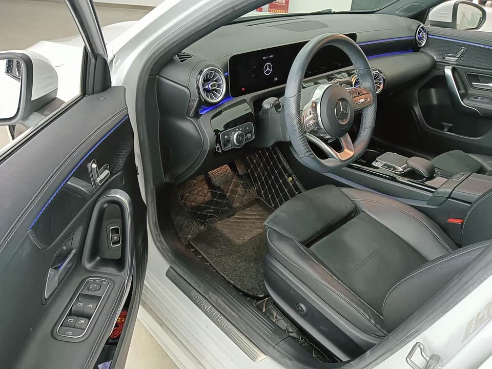 Mercedes-Benz Class A Mercedes-Benz Class A