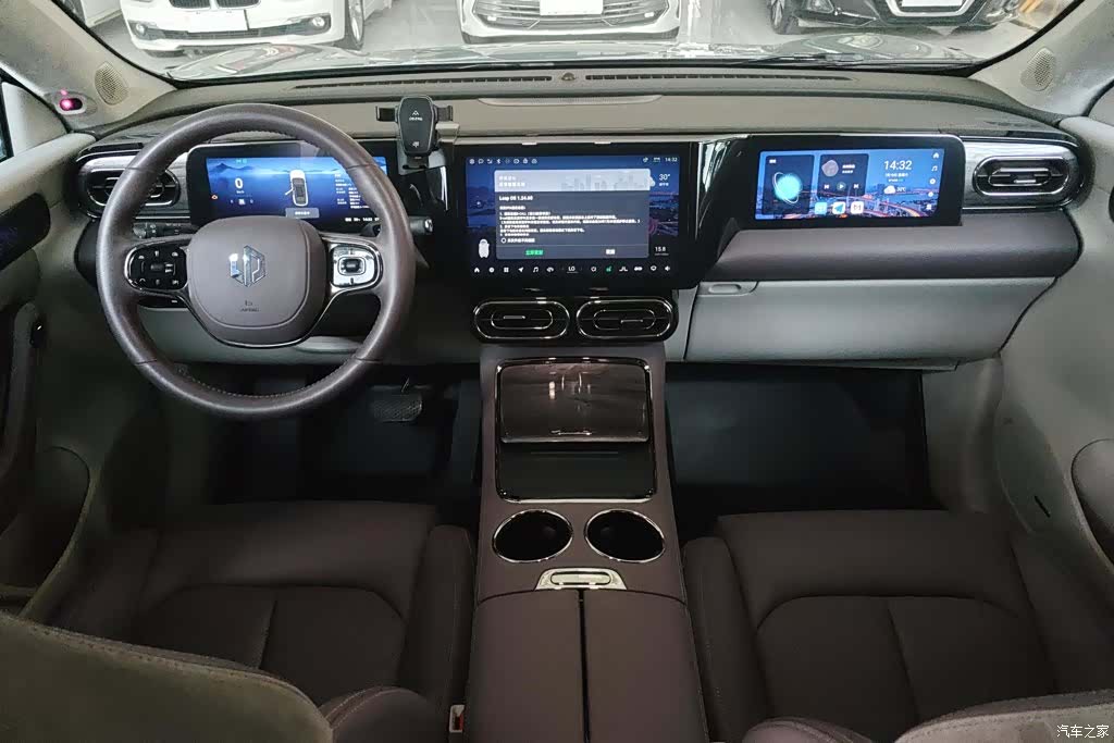 Leapmotor C11, 2023 12