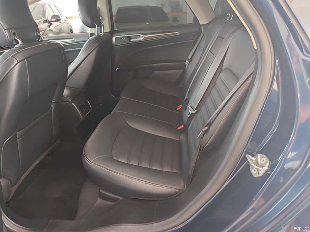 Ford Mondeo, 2017 17