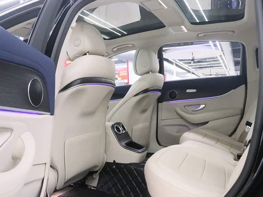 Mercedes-Benz E-Class 2022, фото 17