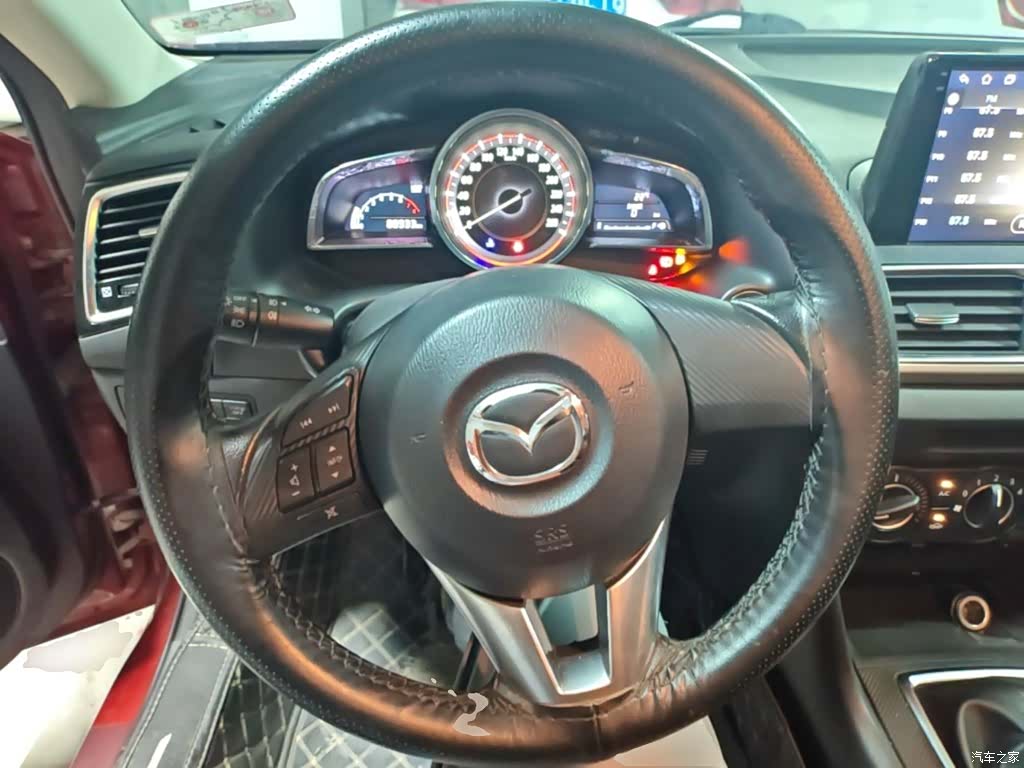 Mazda Mazda3, 2016 11