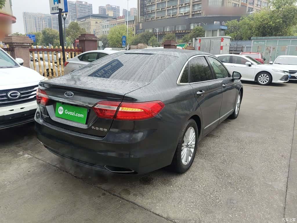 Ford Taurus, 2016 7