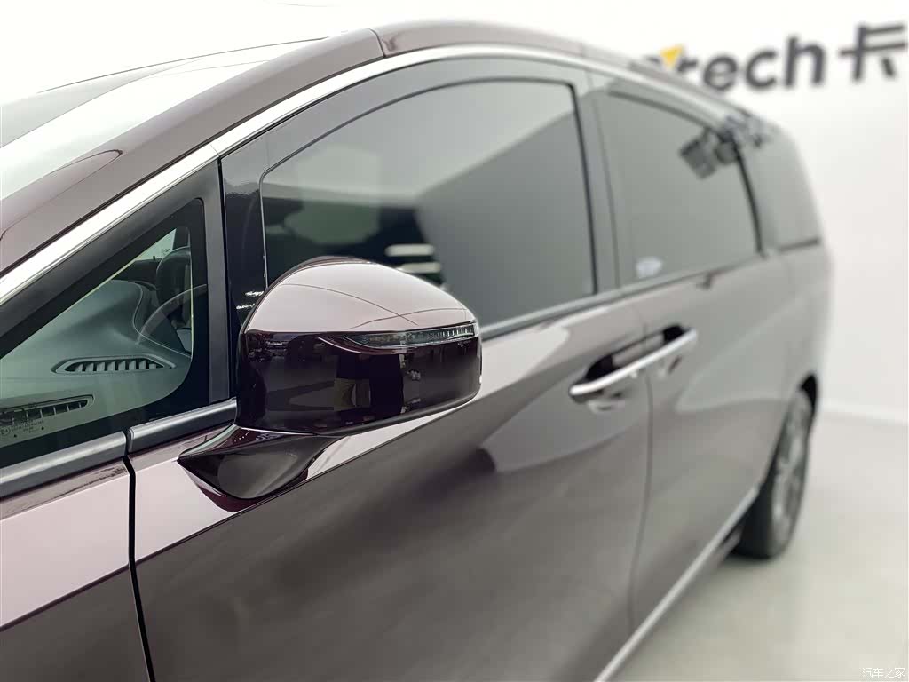 Buick GL8, 2019 25