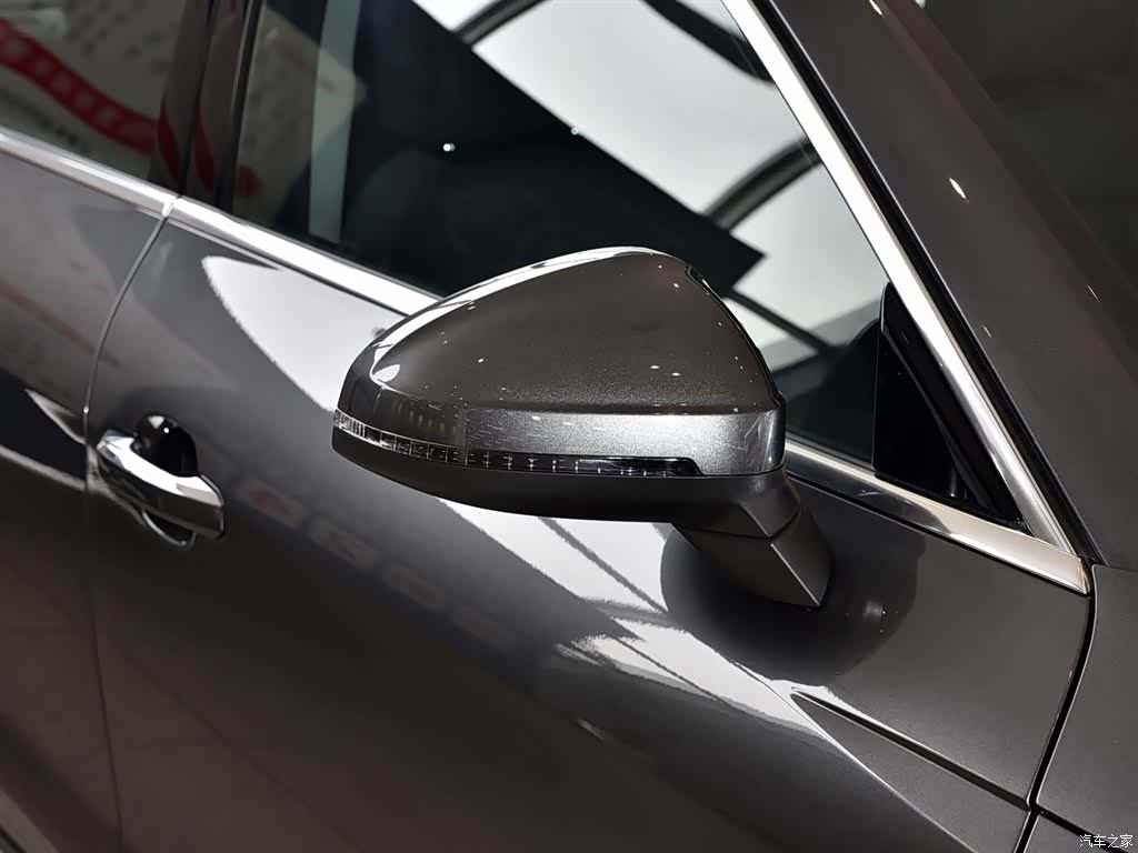Audi A4L, 2022 12