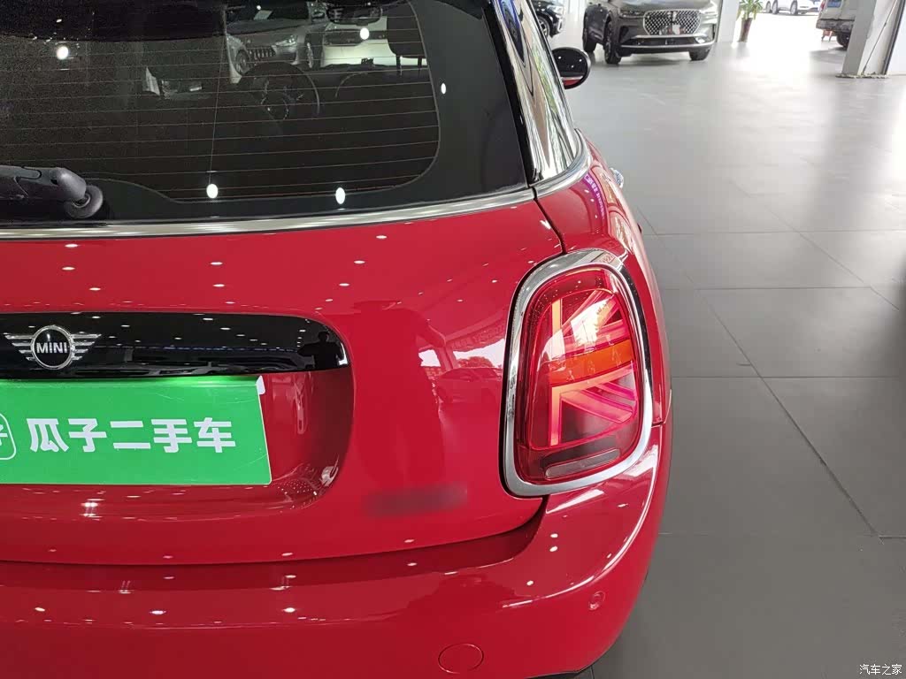 Mini ONE, 2021 24