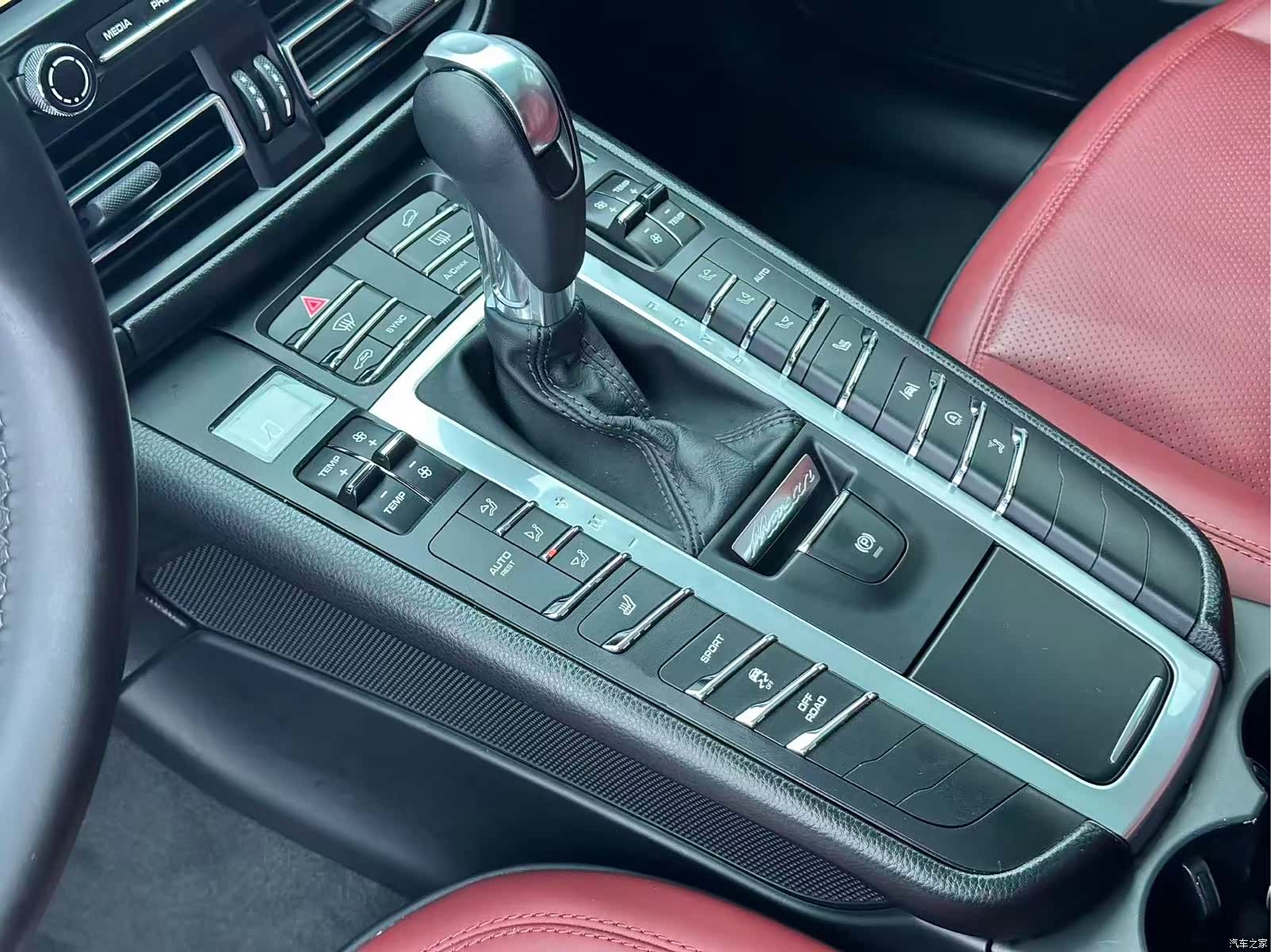 Porsche Macan, 2022 9