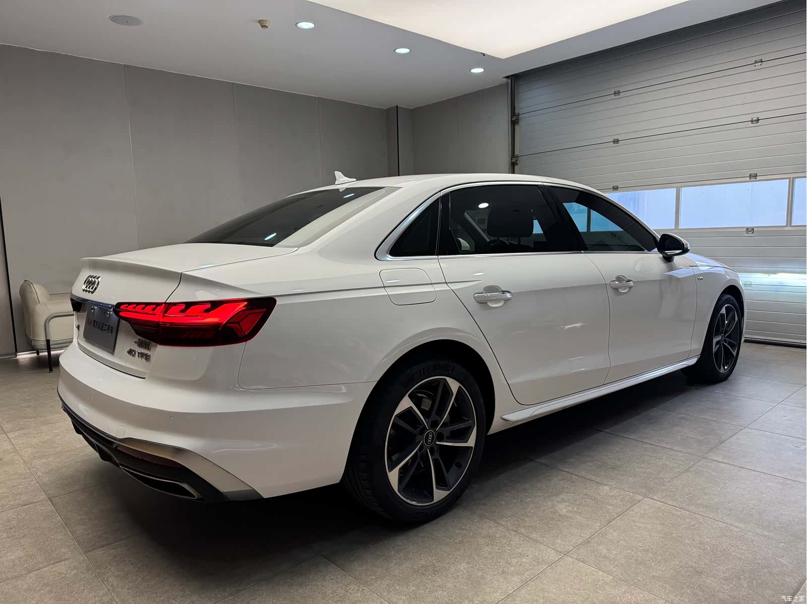 Audi A4L, 2022 3