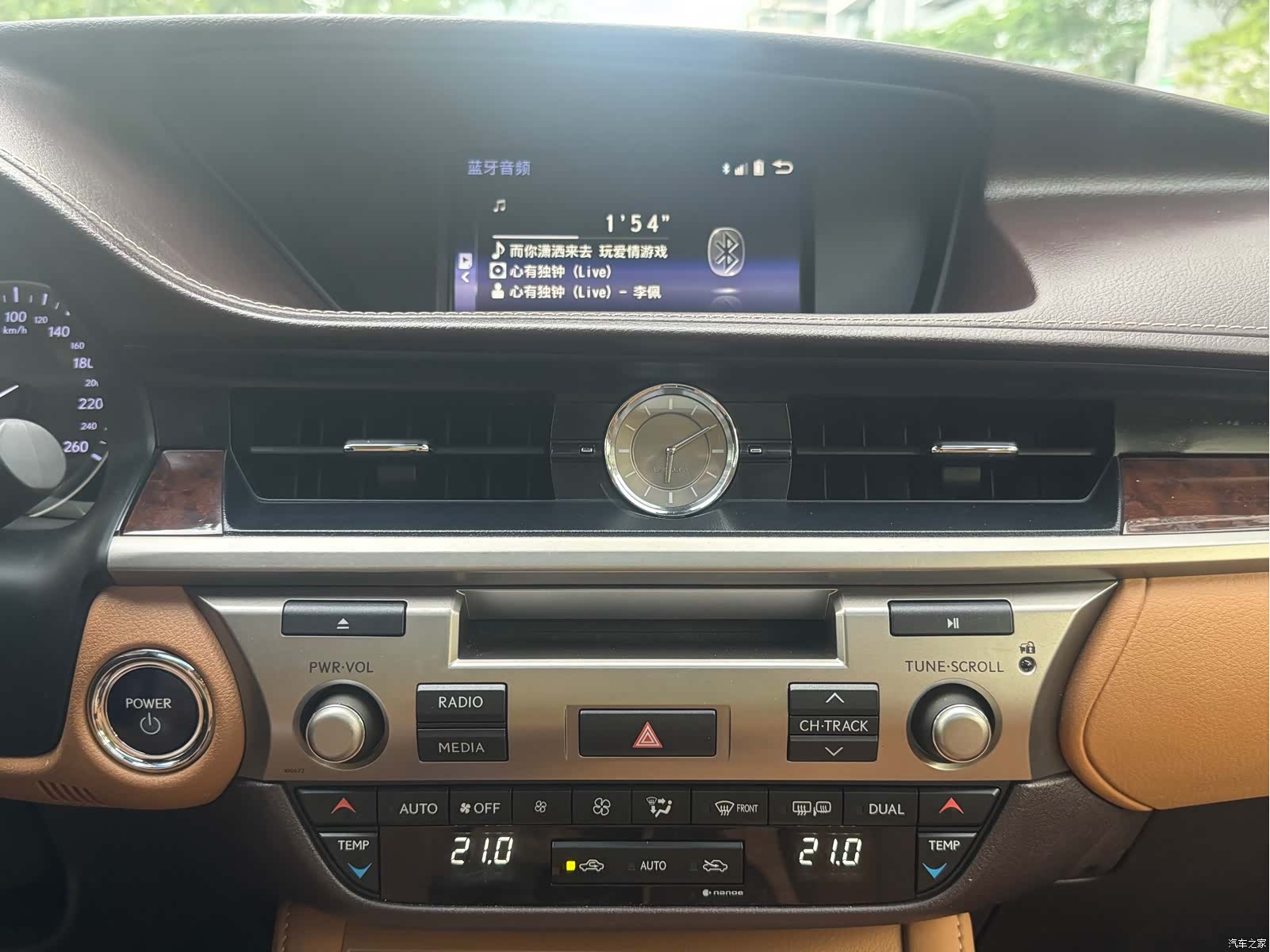 Lexus ES, 2017 15