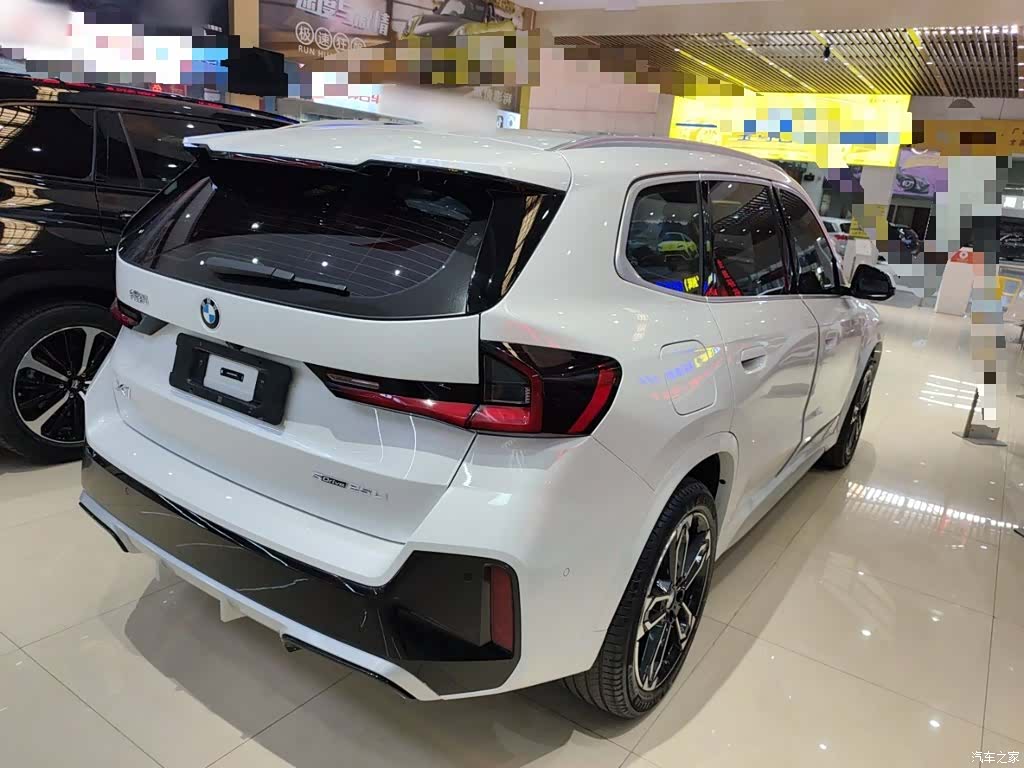 BMW X1, 2024 все фото