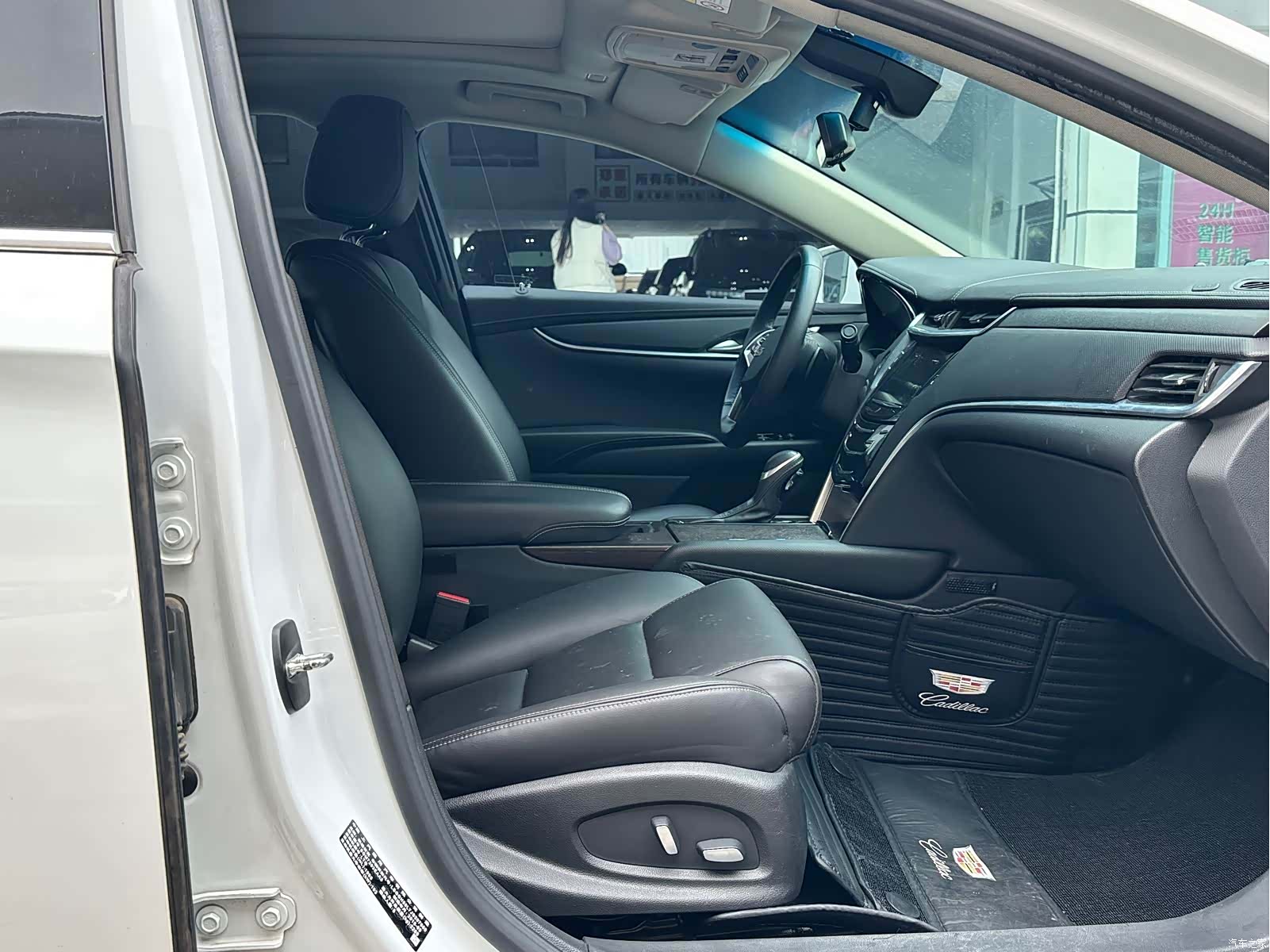 Cadillac XTS, 2018 9
