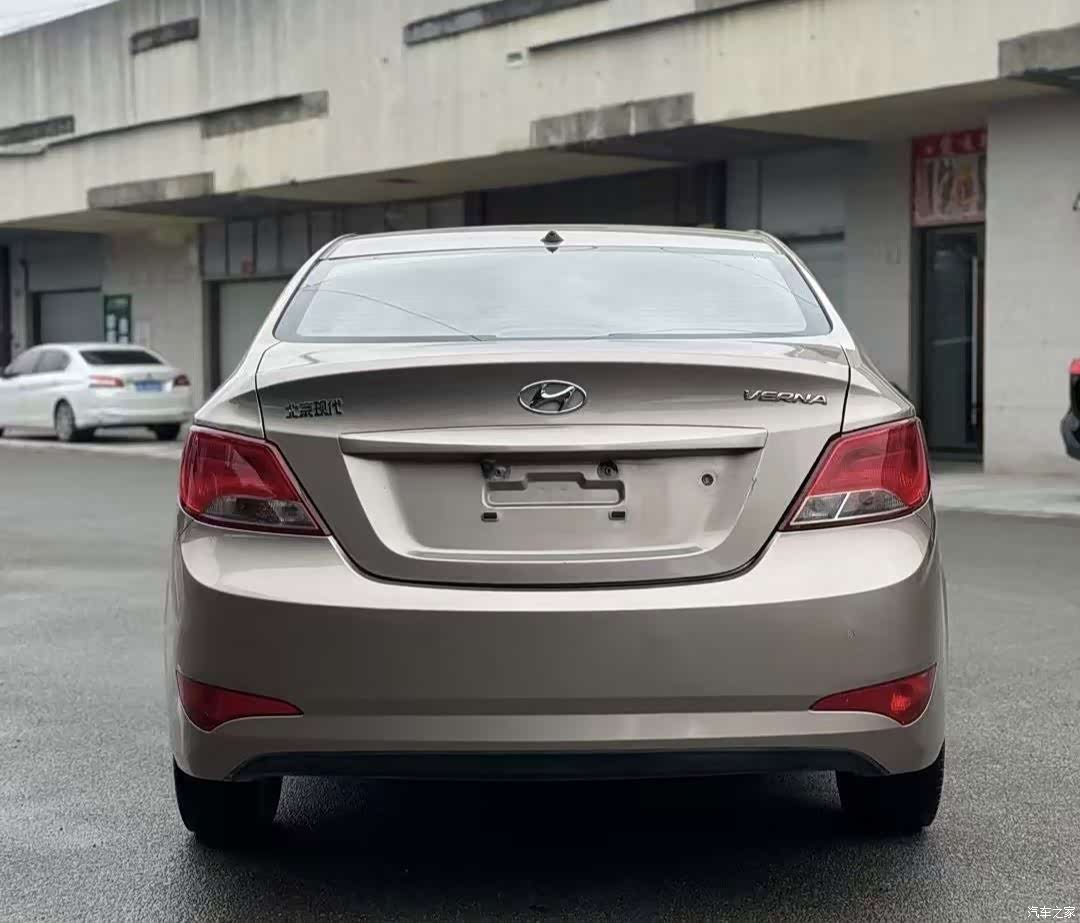 Hyundai GLS, 2016 3