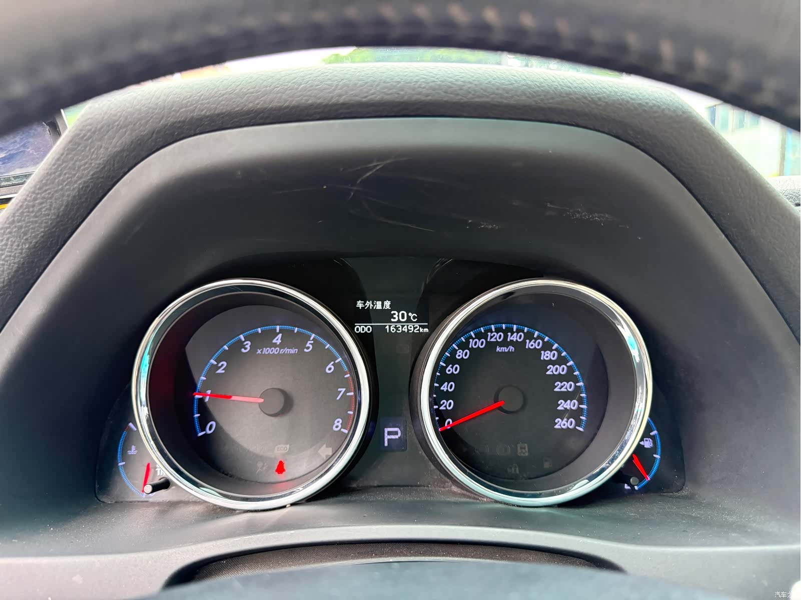 Toyota 2.5V, 2012 4
