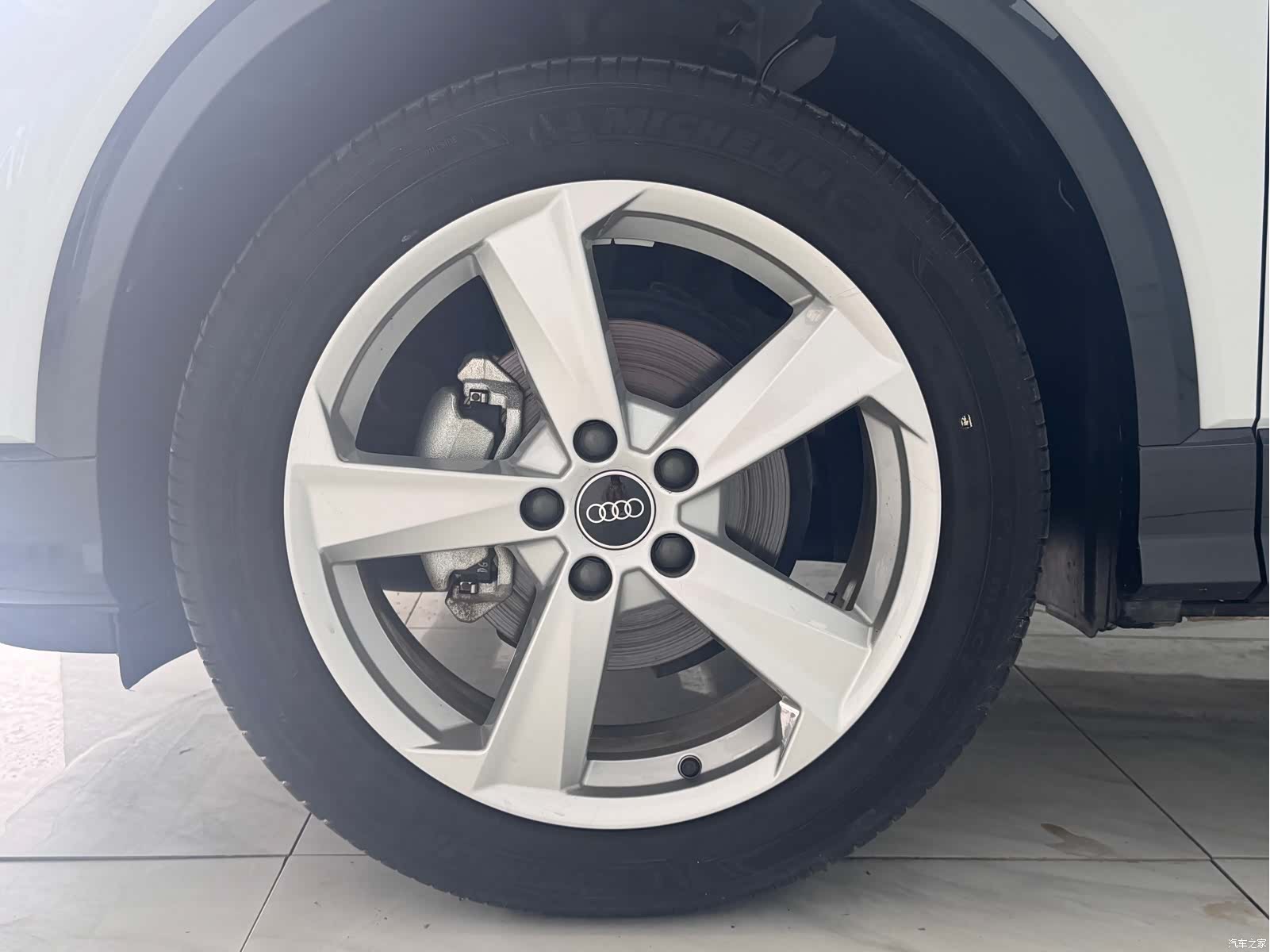 Audi Q2L, 2021 16
