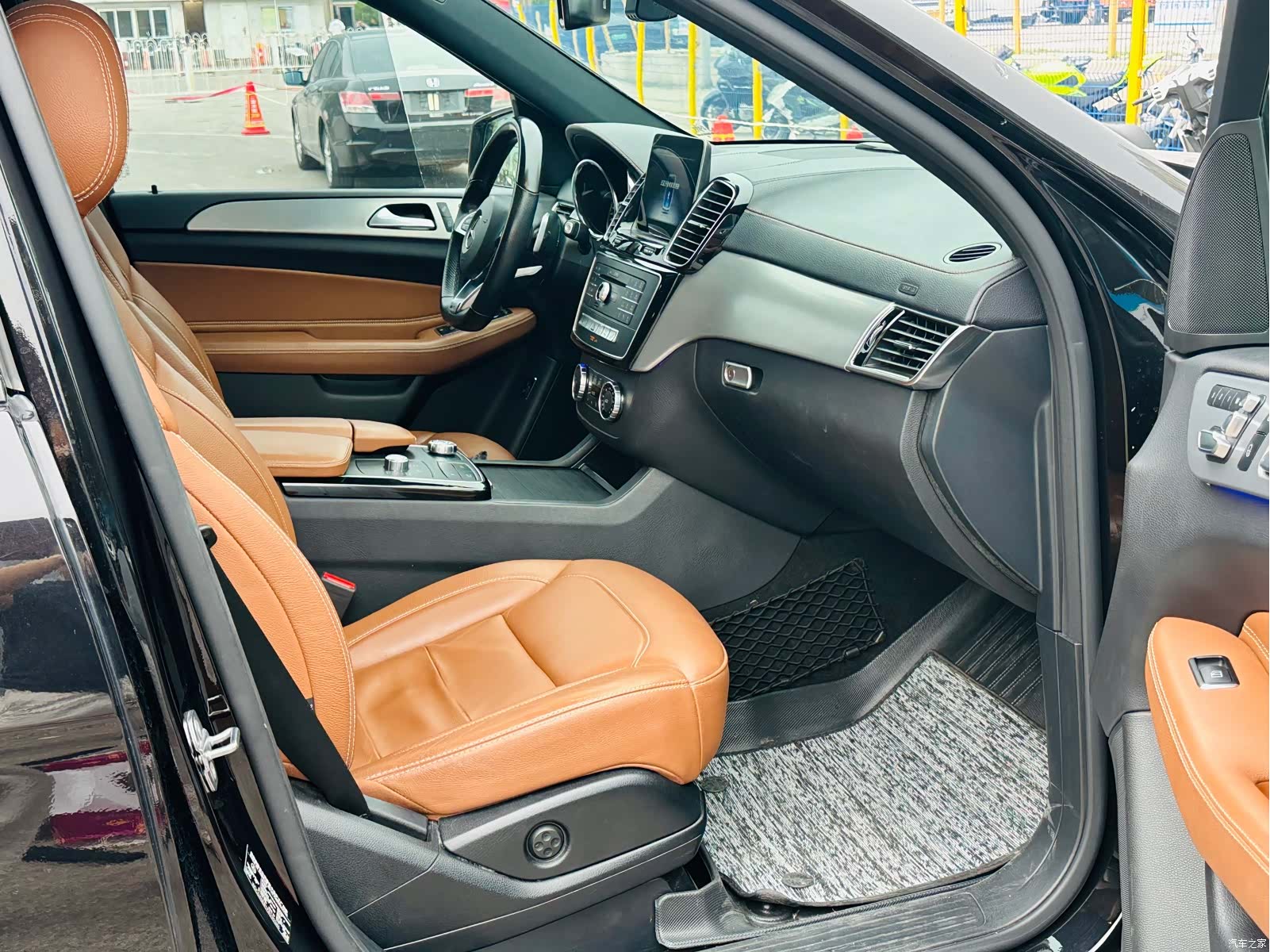 Mercedes-Benz GLE, 2019 19