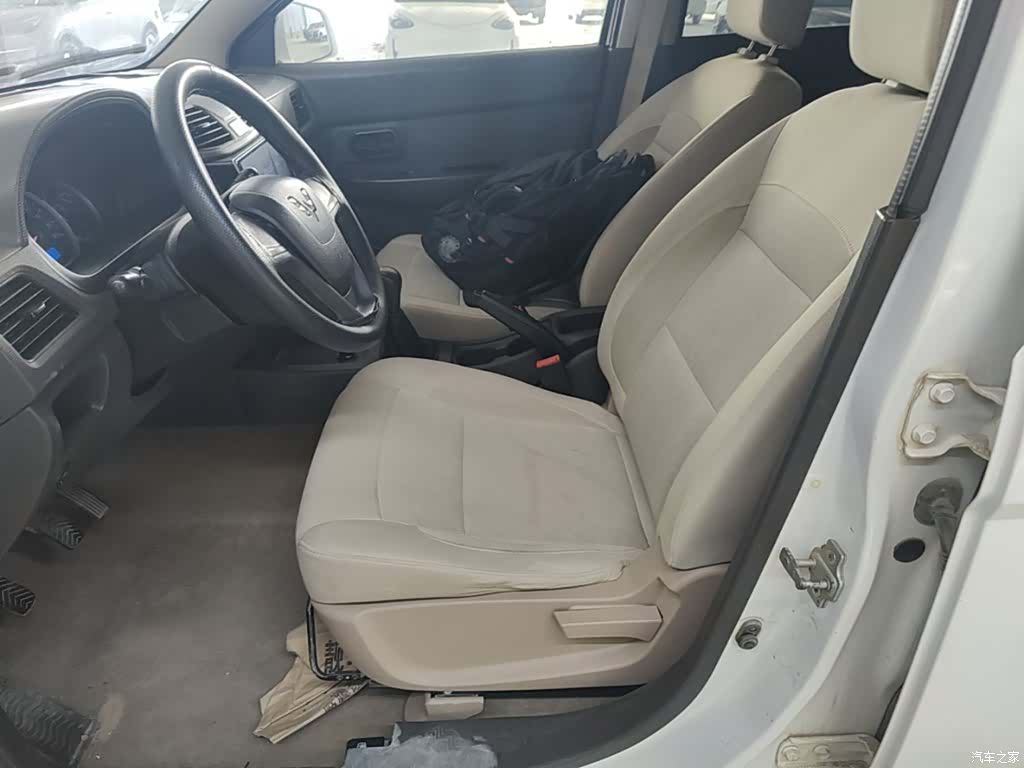 Wuling Hongguang, 2018 11