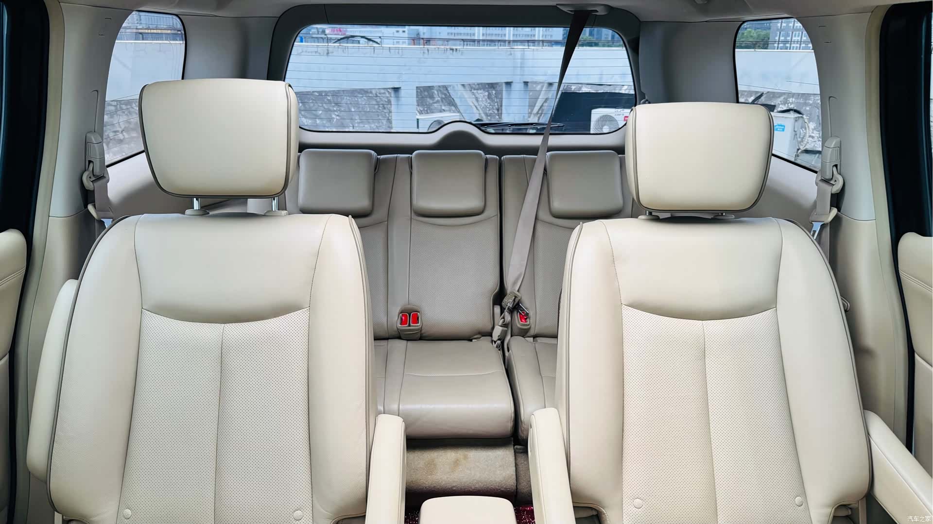 Nissan SL, 2016 15