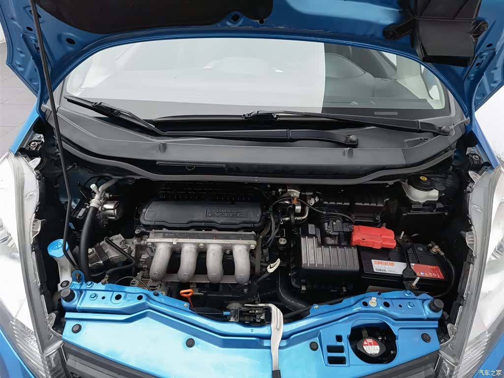 Honda Fit, 2013 6