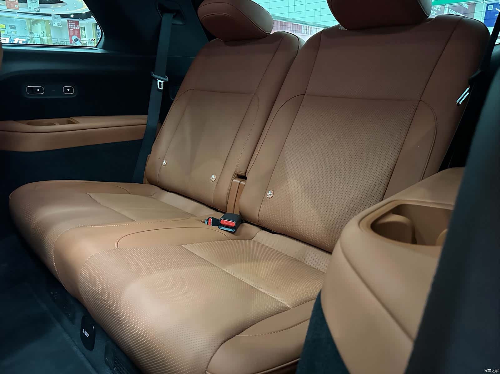 Li Auto L8, 2025 все фото