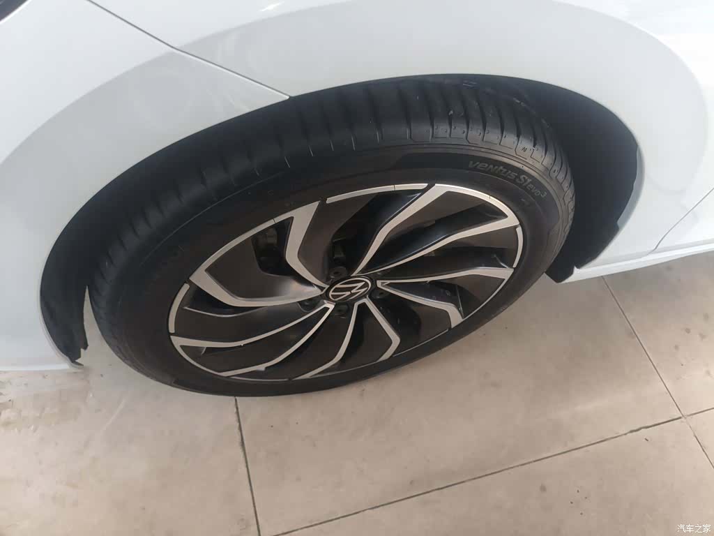Volkswagen Golf, 2023 23