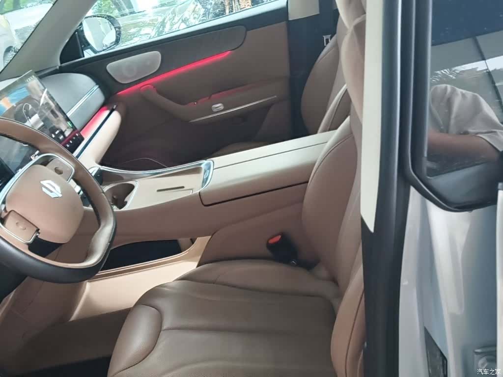 Leapmotor C11, 2025 15