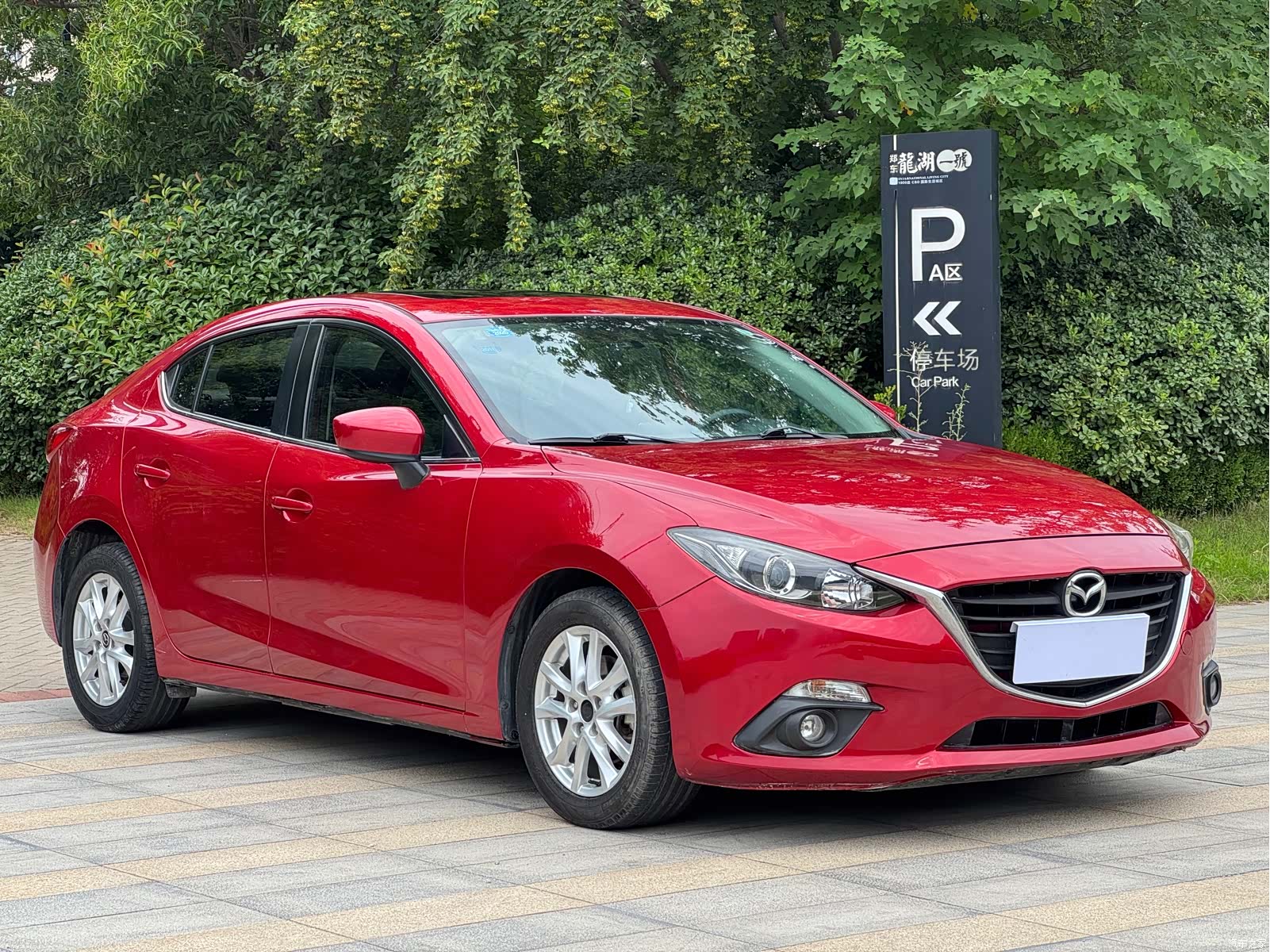 Mazda Mazda3, 2015 7