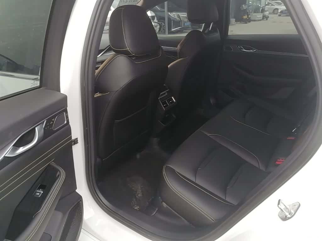 Geely Preface, 2024 17