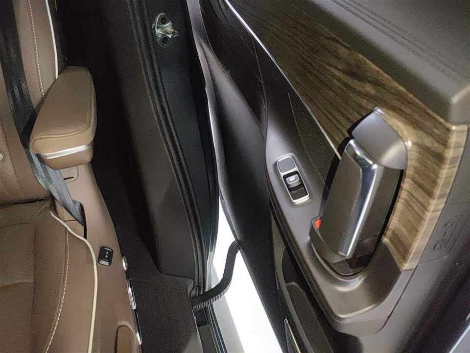 Roewe iMAX8 Roewe iMAX8