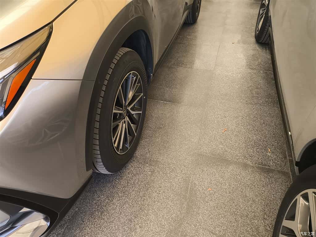 Lexus NX, 2023 23
