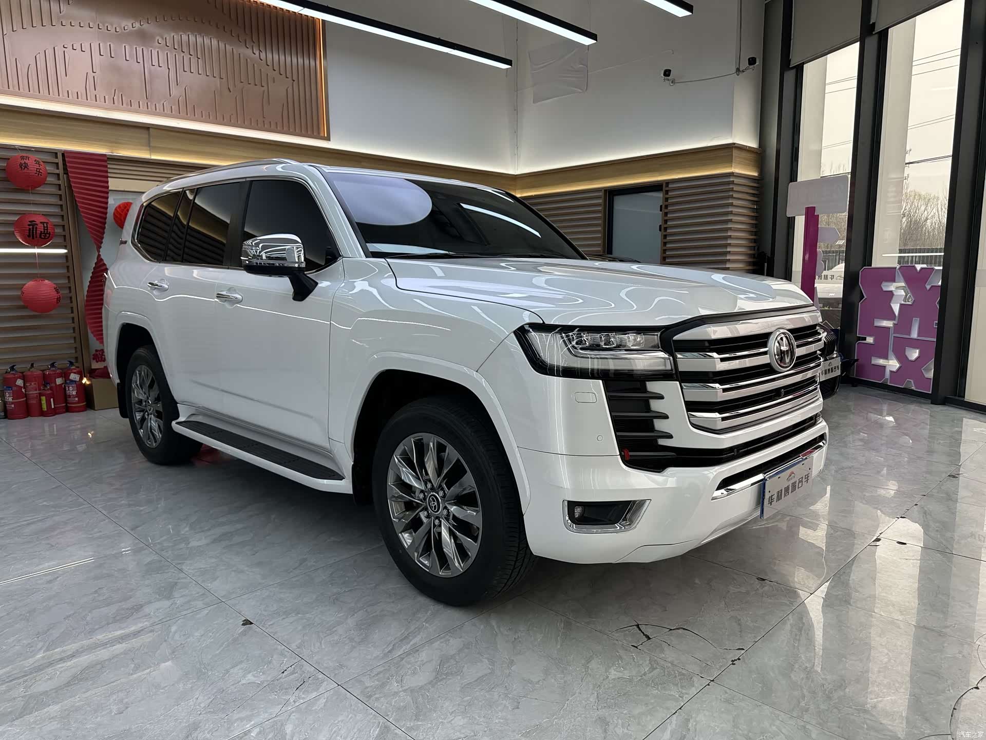 Toyota Land Cruiser, 2024 3