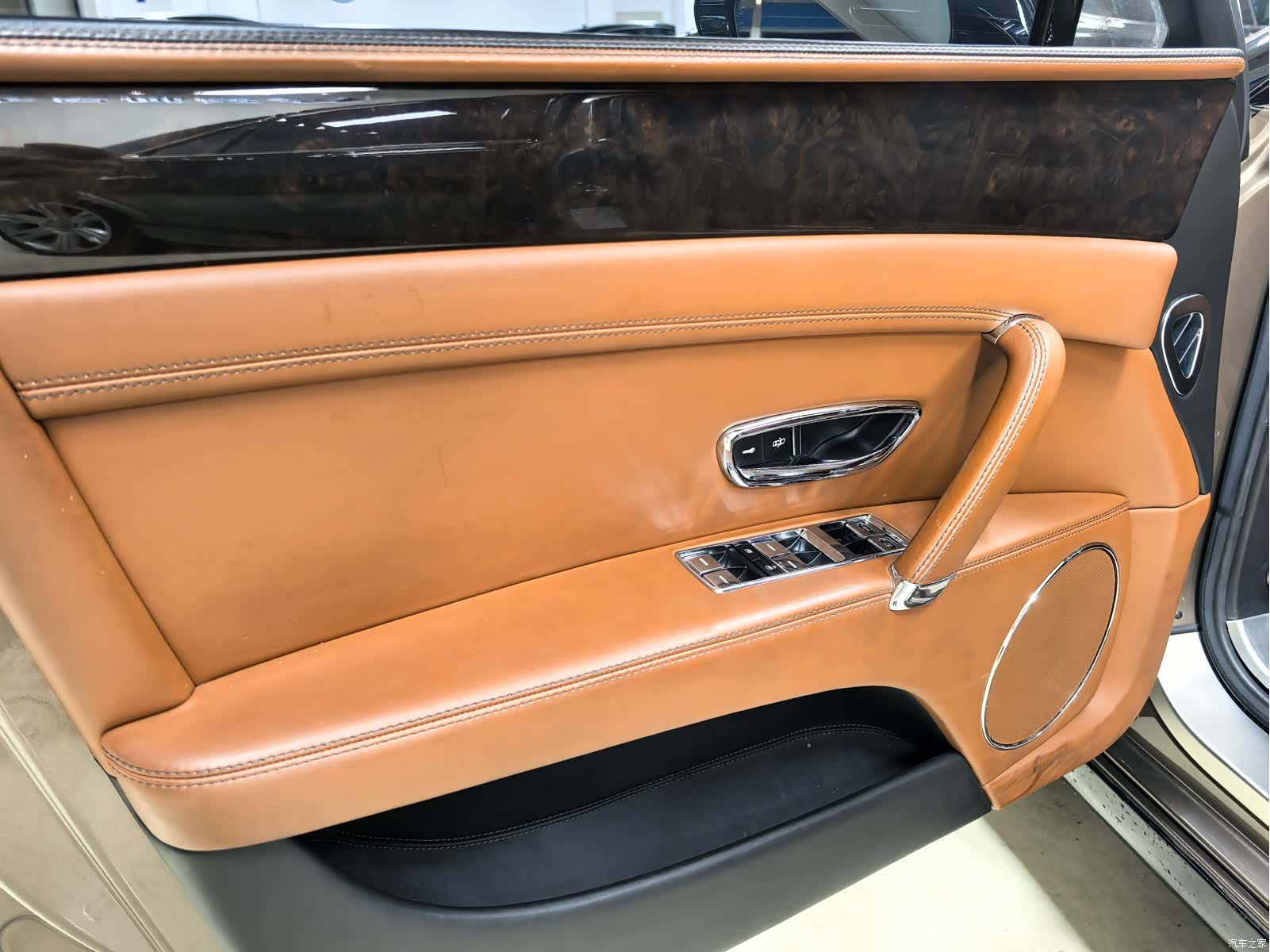 Bentley Flying Spur, 2014 17