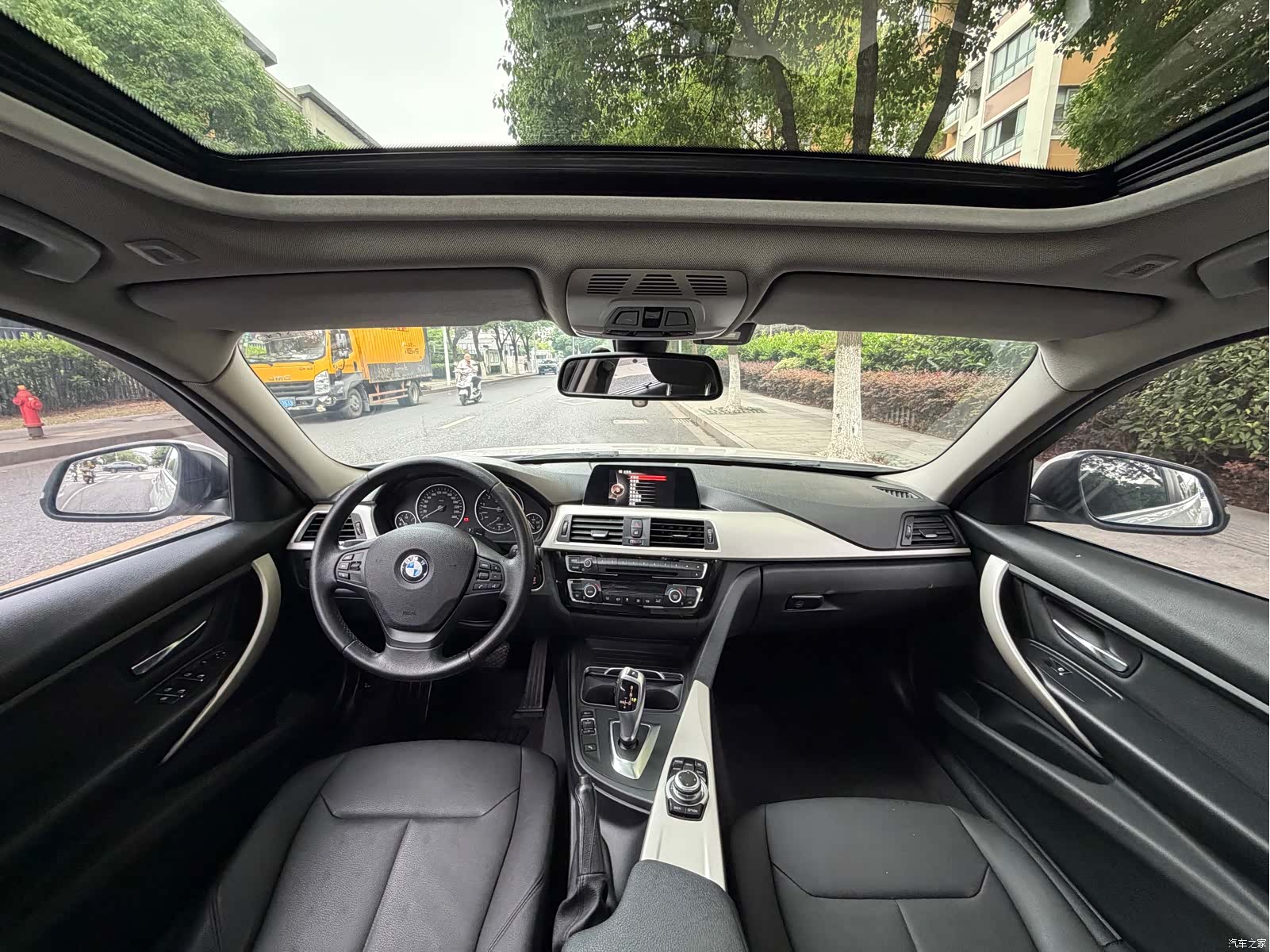BMW 3 Series, 2015 11