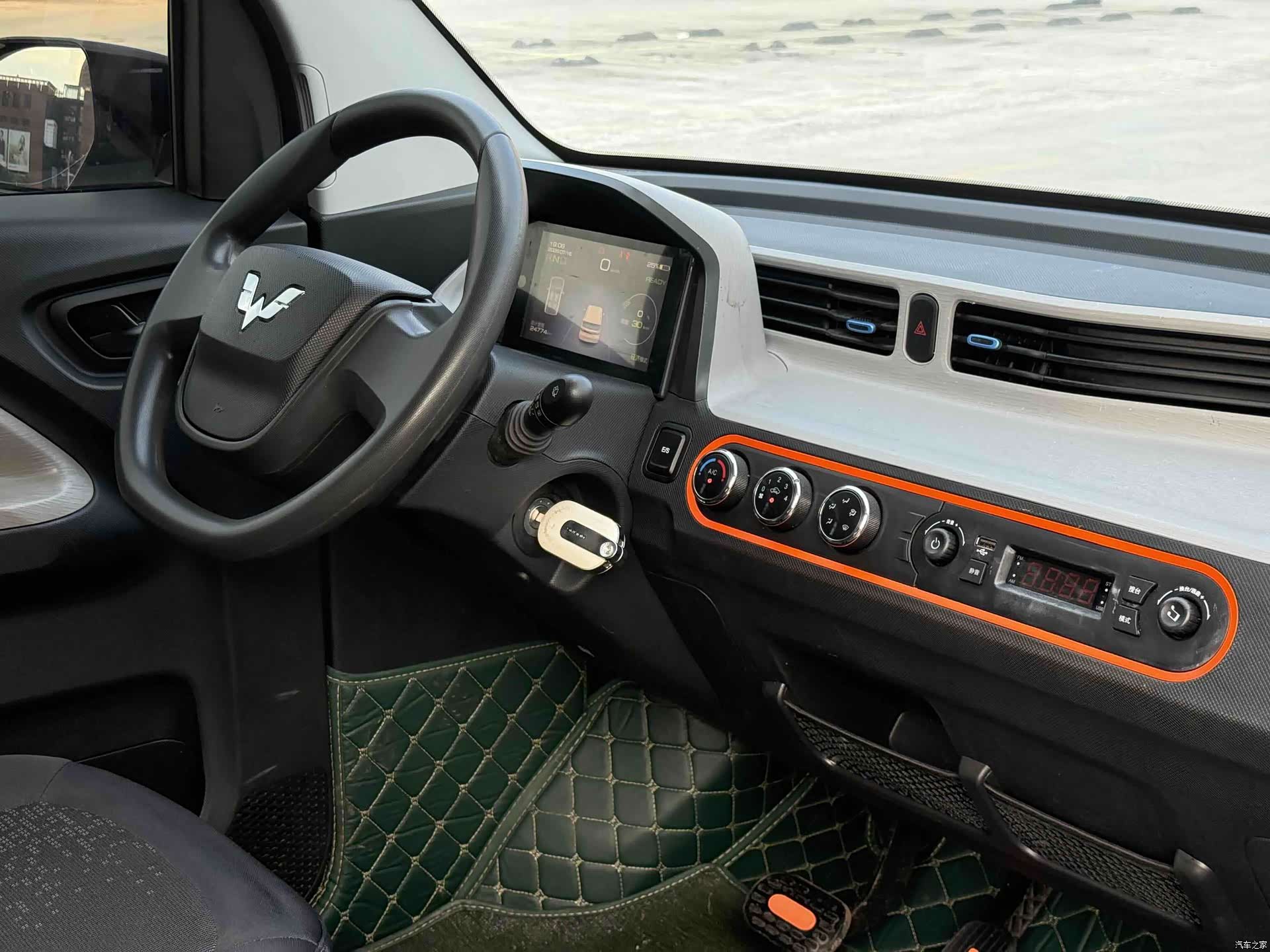 Wuling MINIEV, 2023 7