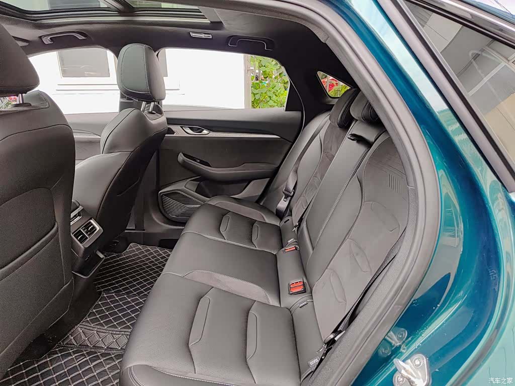 Geely Preface, 2024 8