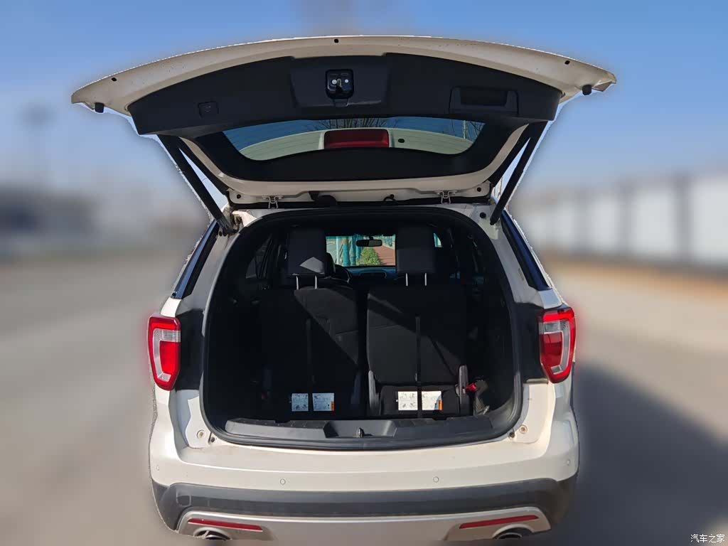 Ford Explorer, 2017 10