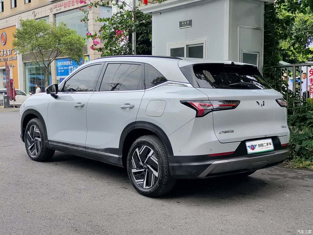Wuling Starlight, 2025 4