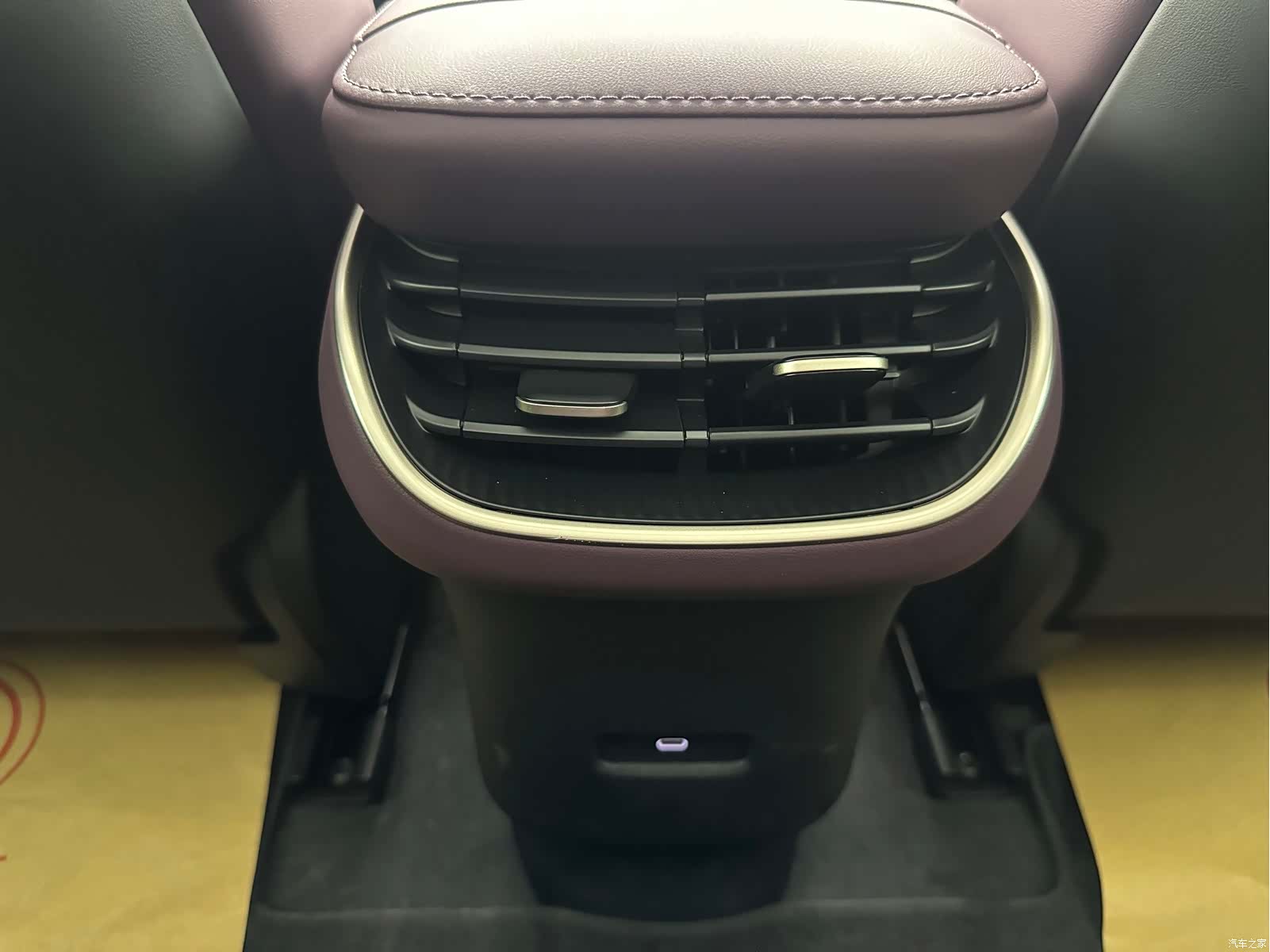 NIO ET5, 2025 12