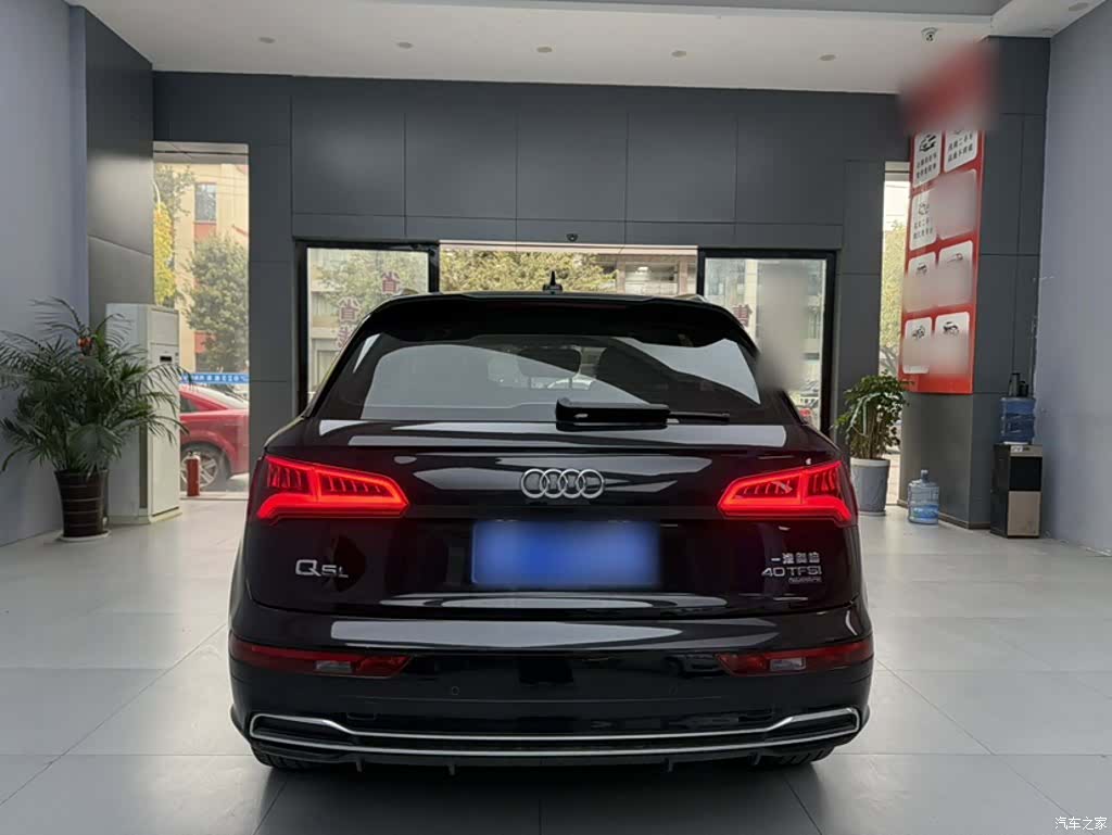 Audi Q5L, 2019 6