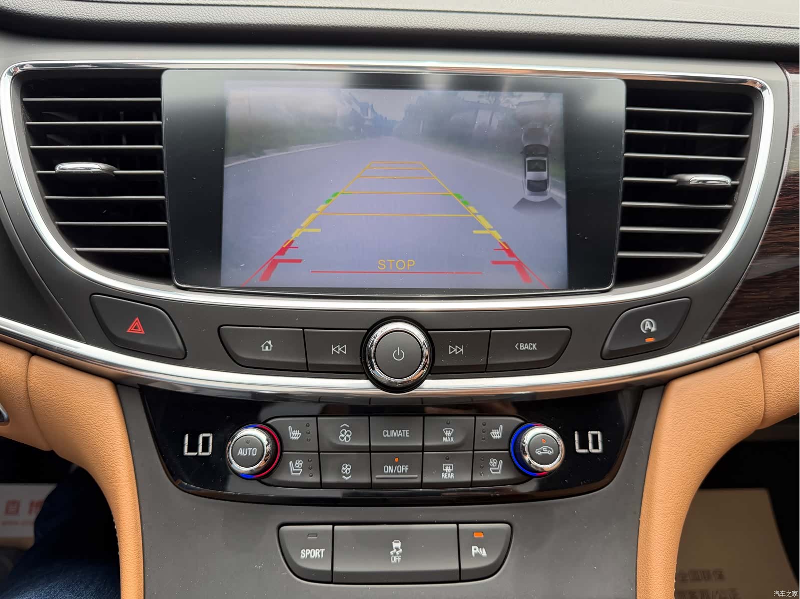 Buick LaCrosse, 2017 13