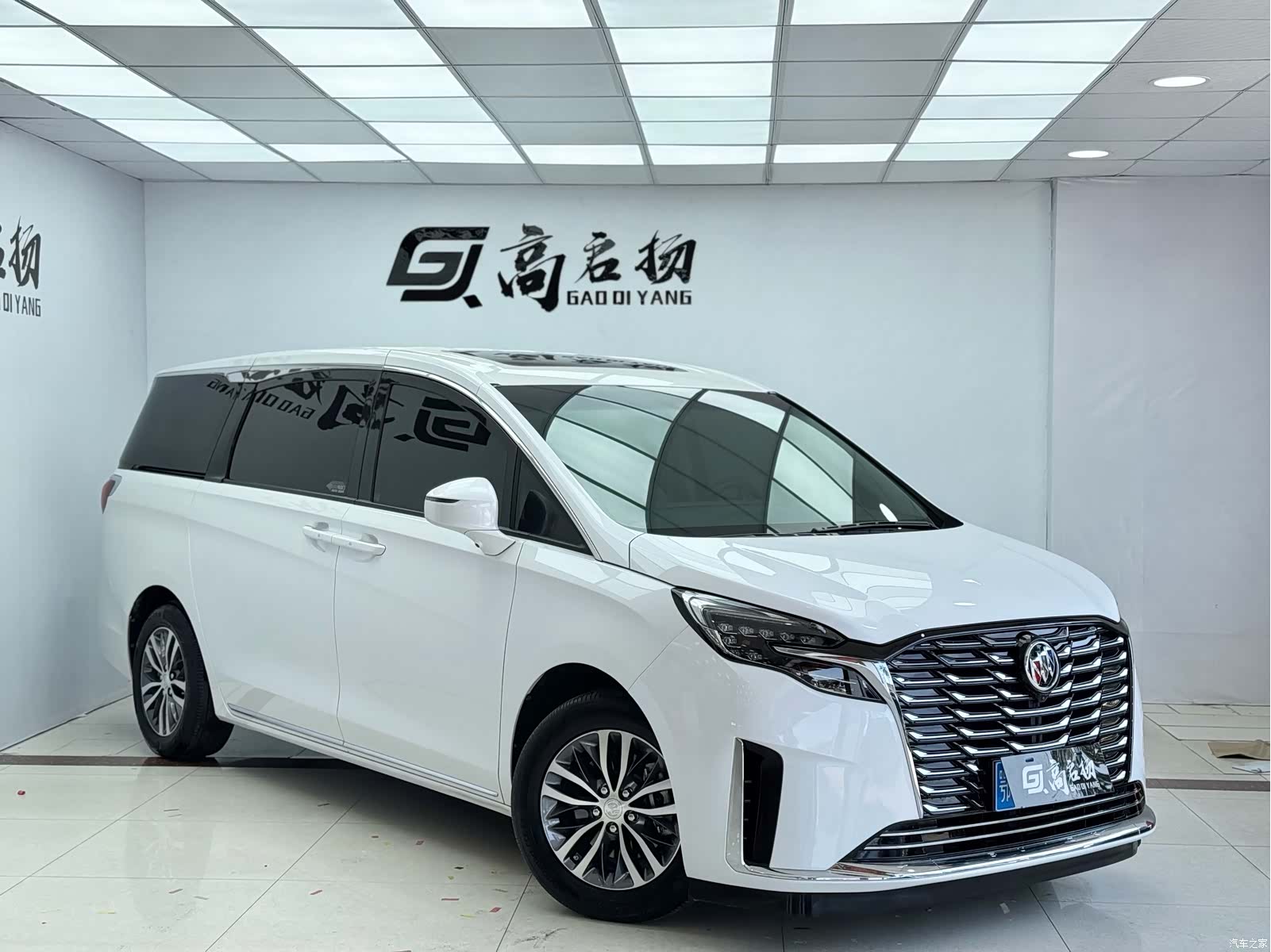 Buick GL8, 2023 3