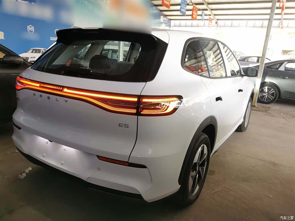 Geely Galaxy E5, 2026 7