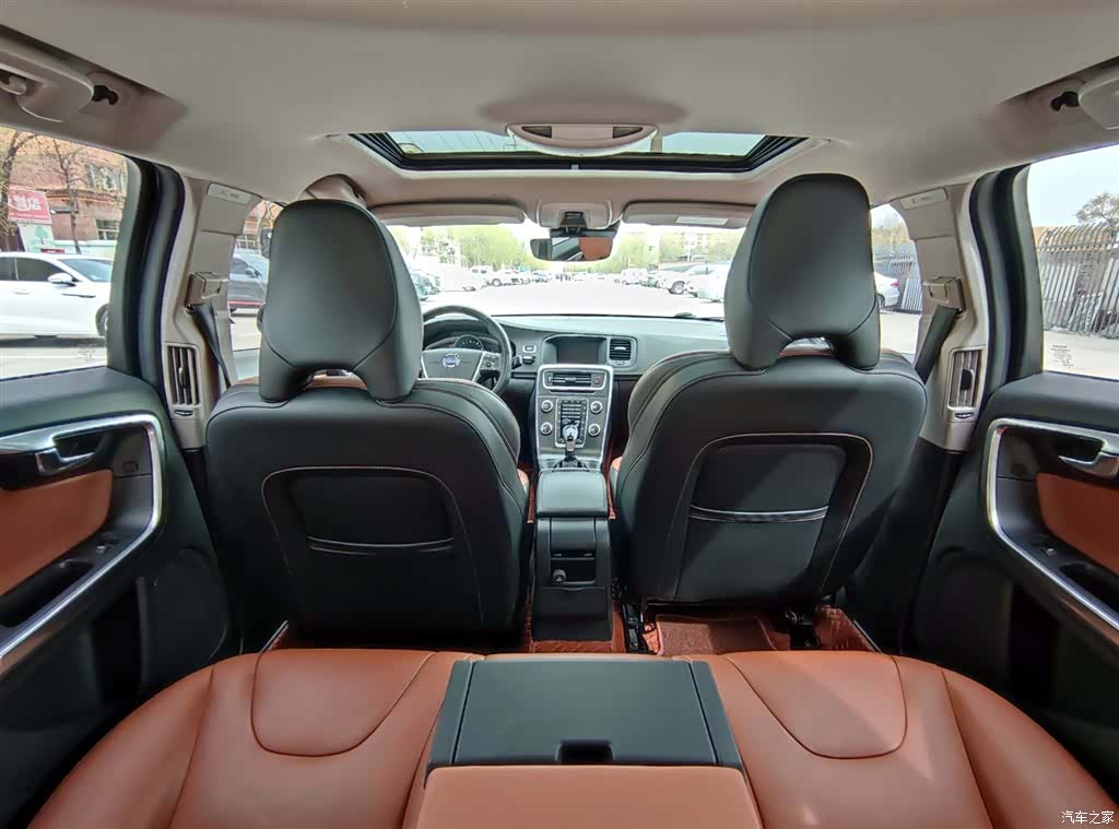 Volvo V60, 2015 17