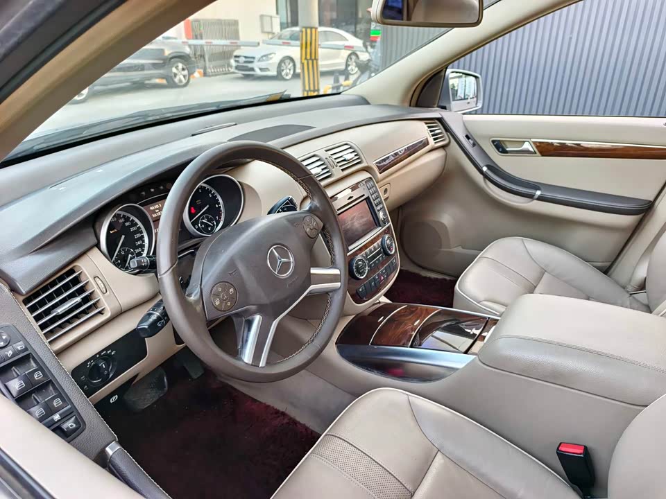 Mercedes-Benz R-class