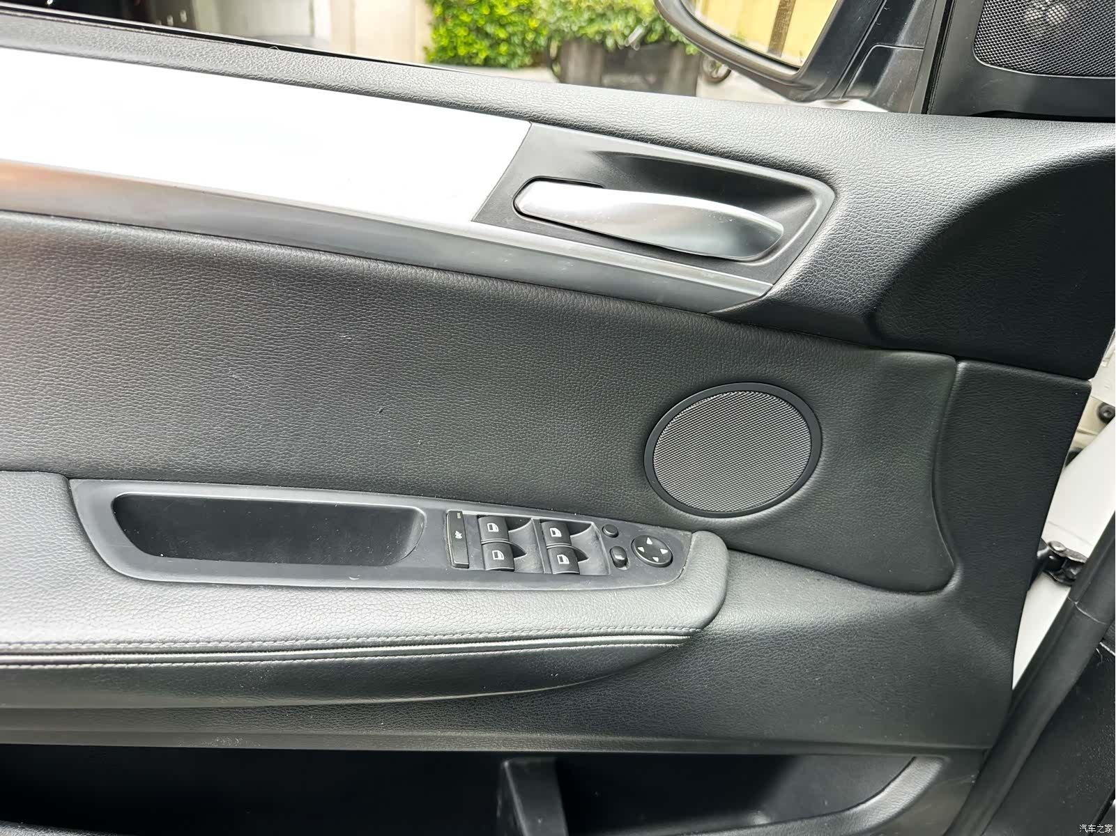 BMW X5, 2011 10