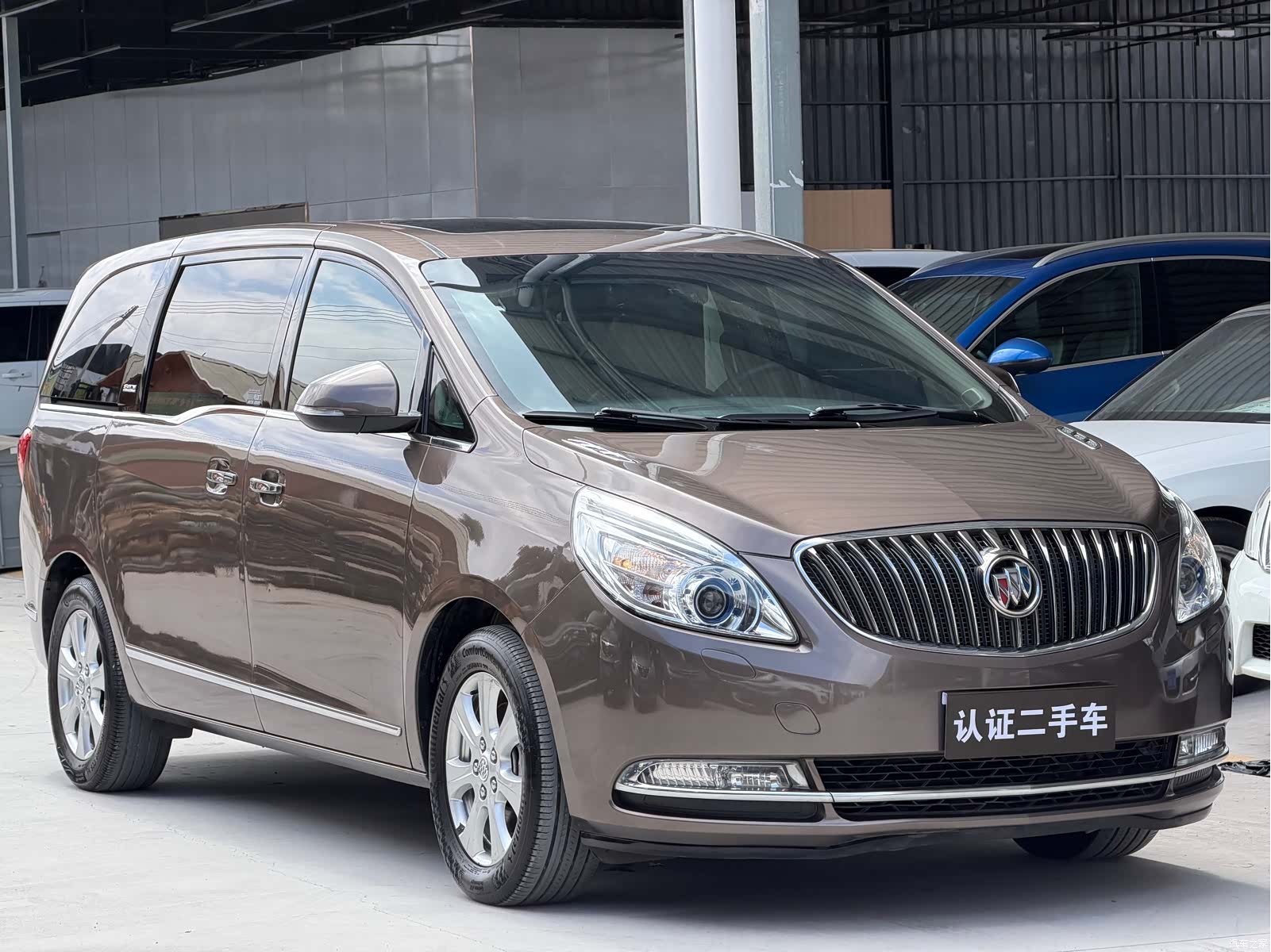 Buick GL8, 2015 3