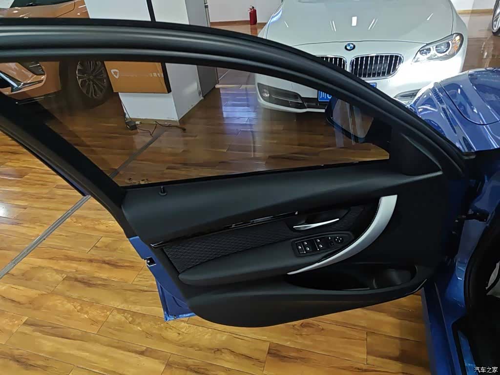 BMW 3 Series, 2017 24