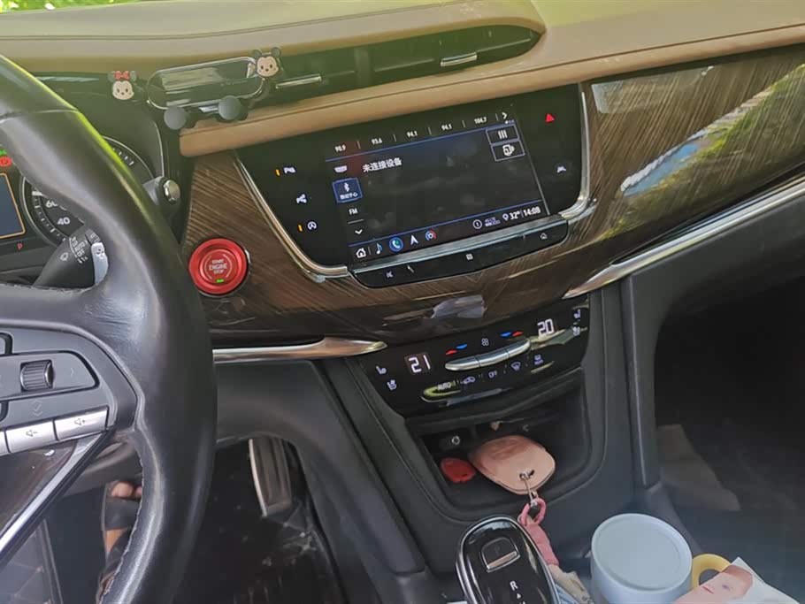 Cadillac XT6