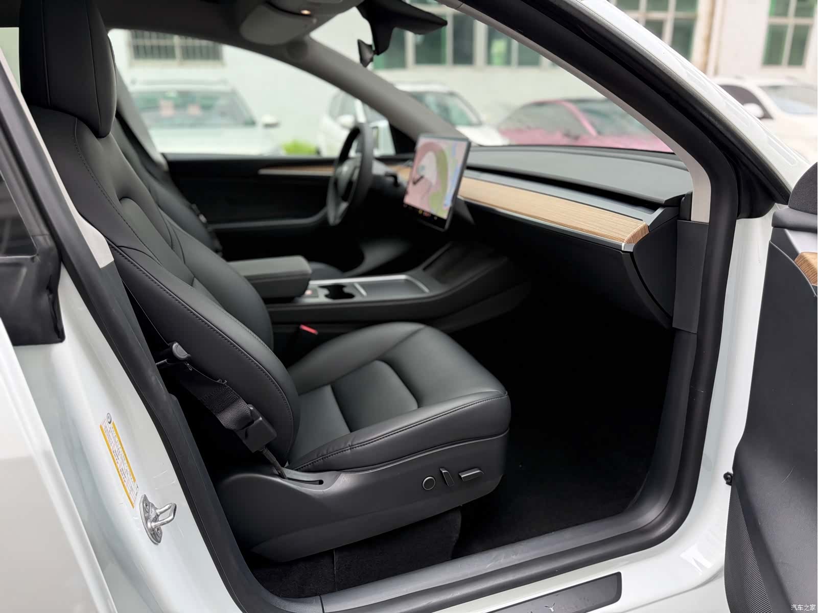 Tesla Model Y, 2021 9