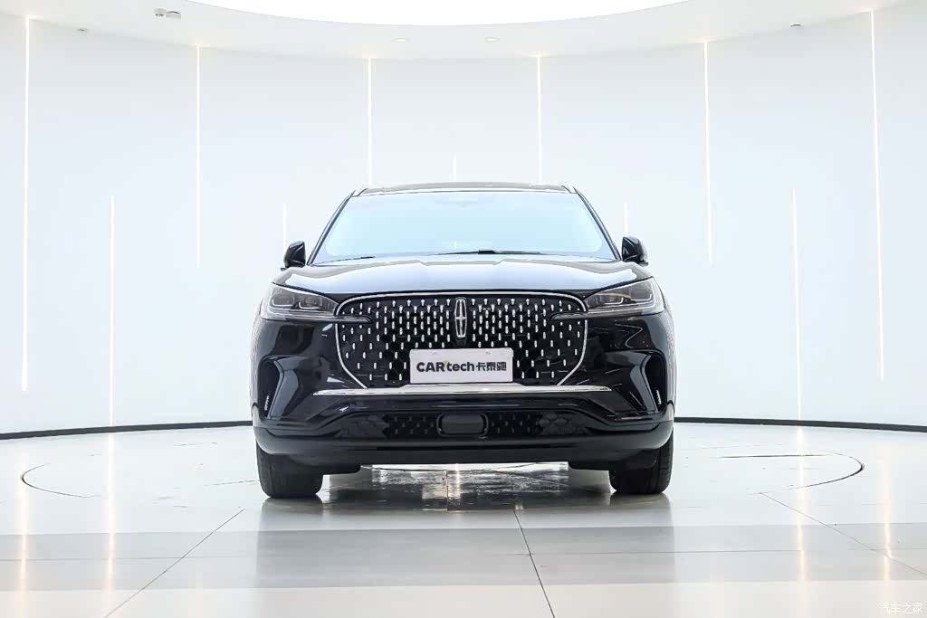 Lincoln Aviator, 2025 2
